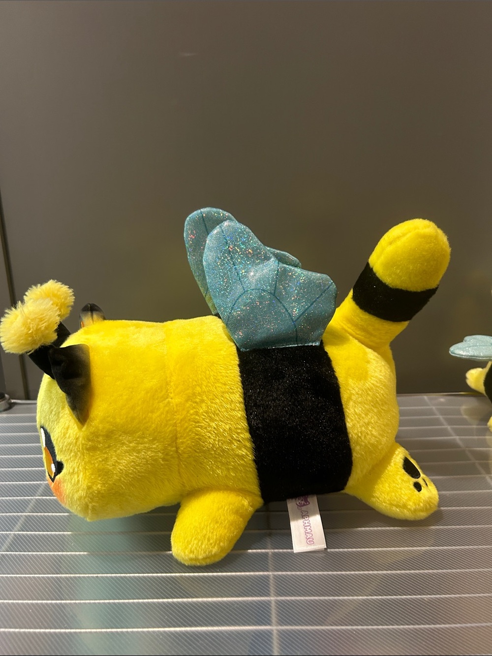 Aphmau Bee Mama Bee and Baby Bee set - Picture 3 of 14